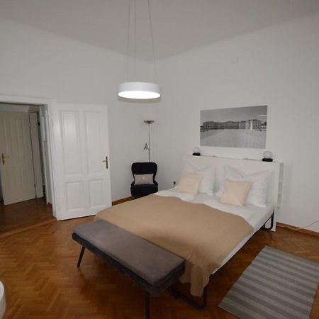 Apartment Penzing Wenen Buitenkant foto