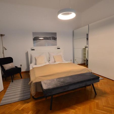 Apartment Penzing Wenen Buitenkant foto