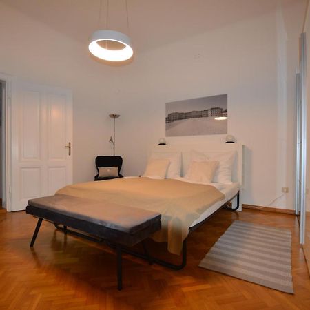 Apartment Penzing Wenen Buitenkant foto