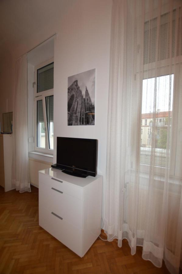 Apartment Penzing Wenen Buitenkant foto